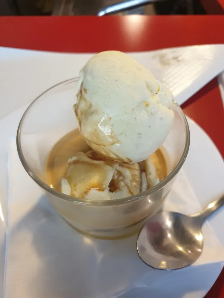 Glace Vanille Dans Café Espresso