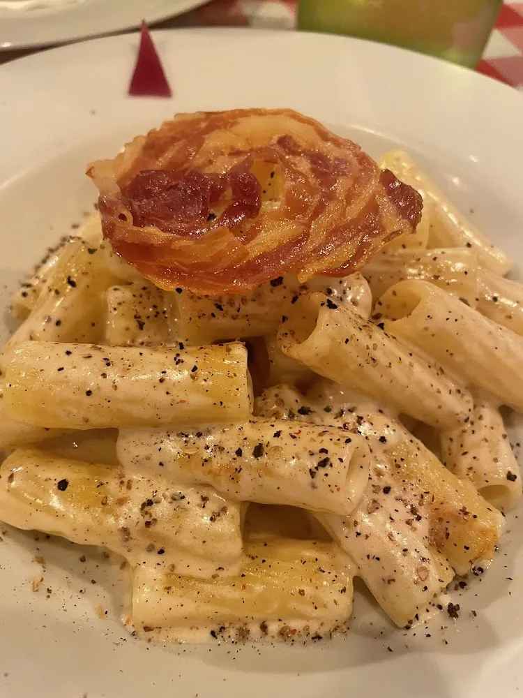 Mezzi Rigatoni Gorgonzola Figues Guanciale Oignons Aigre-doux